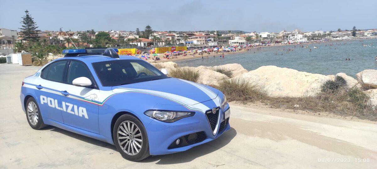 Marina di Ragusa, un eroico intervento degli agenti di pattuglia salva un cagnolino intrappolato in un'auto! - 