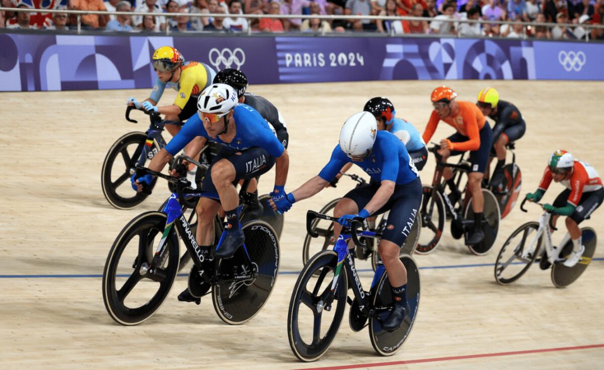 Parigi 2024: Viviani e Consonni conquistano l'argento nella madison maschile del ciclismo su pista! - 
