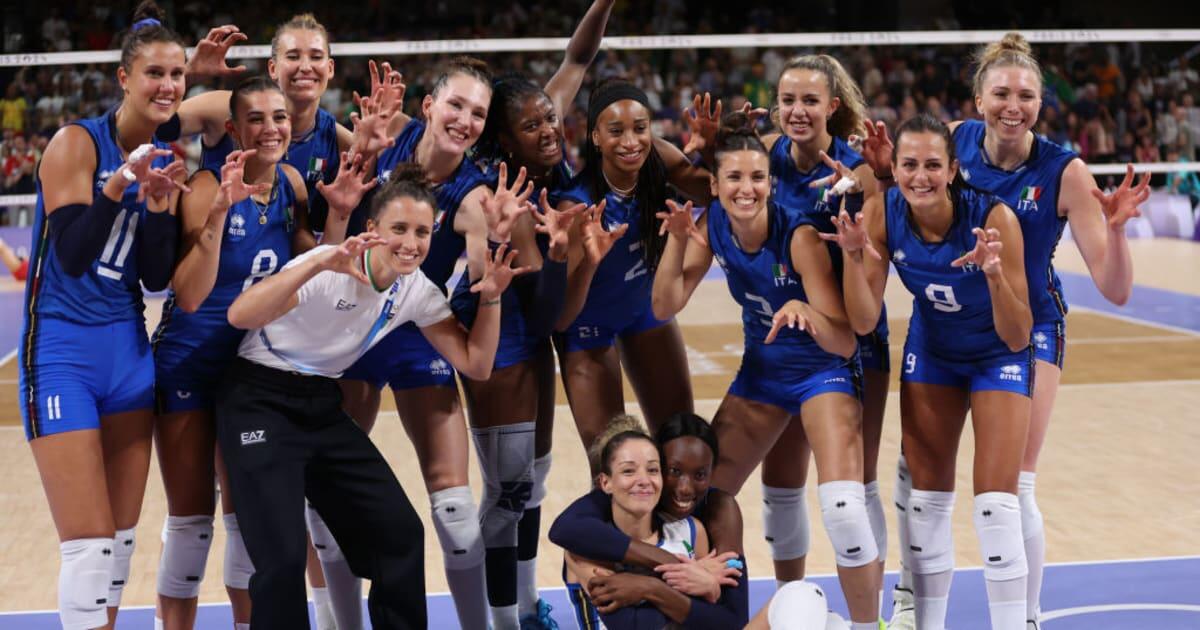 Palla su palla: l'Italvolley femminile conquista la storica semifinale Olimpica a Parigi 2024 con un gruppo che sa divertirsi! - 