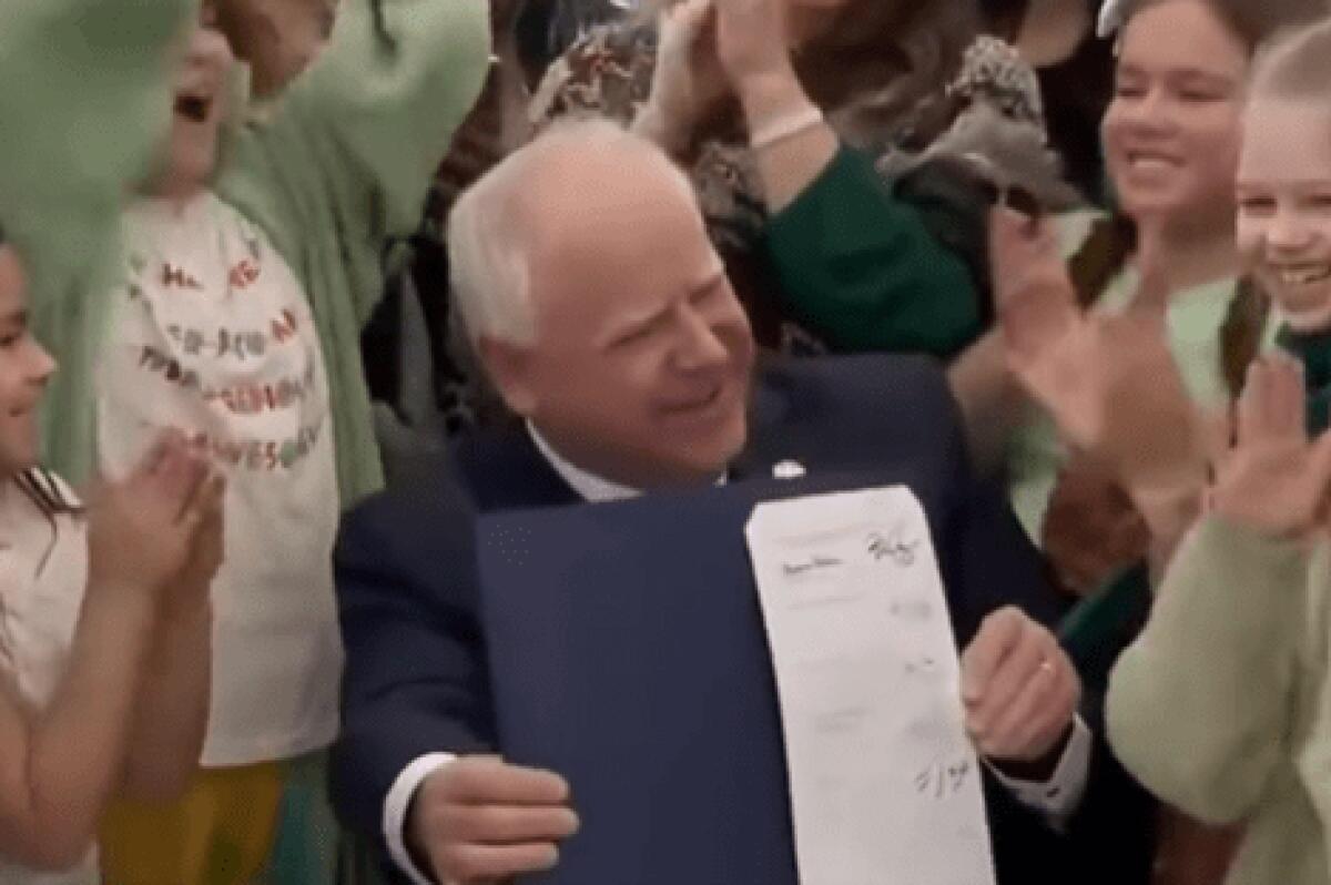 Tim Walz sarà il compagno di Kamala Harris nella corsa verso la Casa Bianca? - 