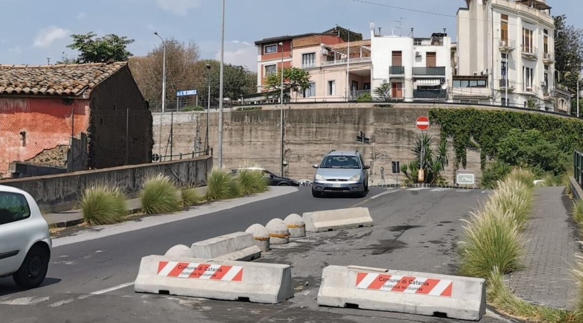 Via Caronda: il III Municipio chiede provvedimenti urgenti per la rimozione dei blocchi di cemento - 