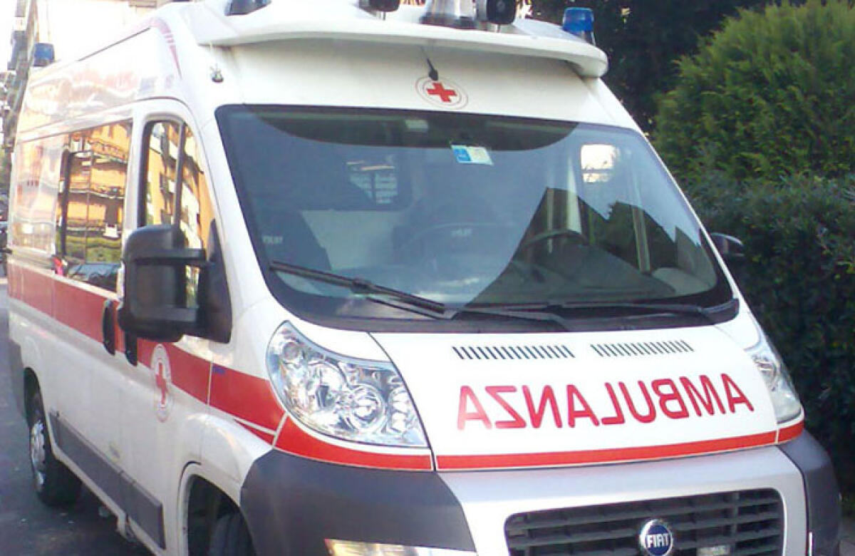Tragedia a Roma: bimbo di 5 anni cade dal terzo piano e lotta per la vita - 