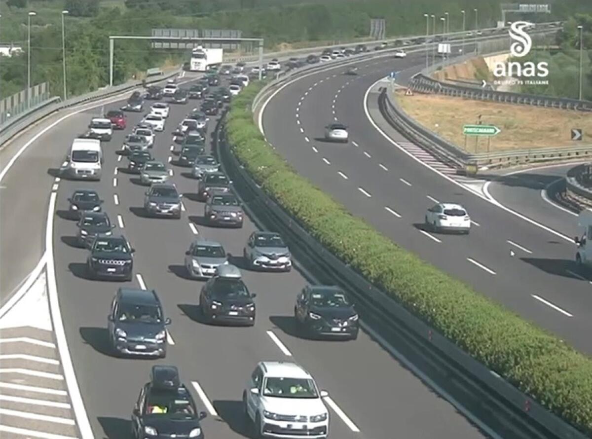 Esodo estivo in arrivo: il weekend del 10 e 11 agosto sarà il più trafficato dell'estate! - 