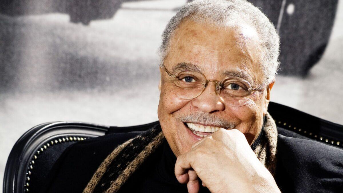 Un tributo all'incredibile James Earl Jones, icona della voce di Dart Fener e Mufasa - 