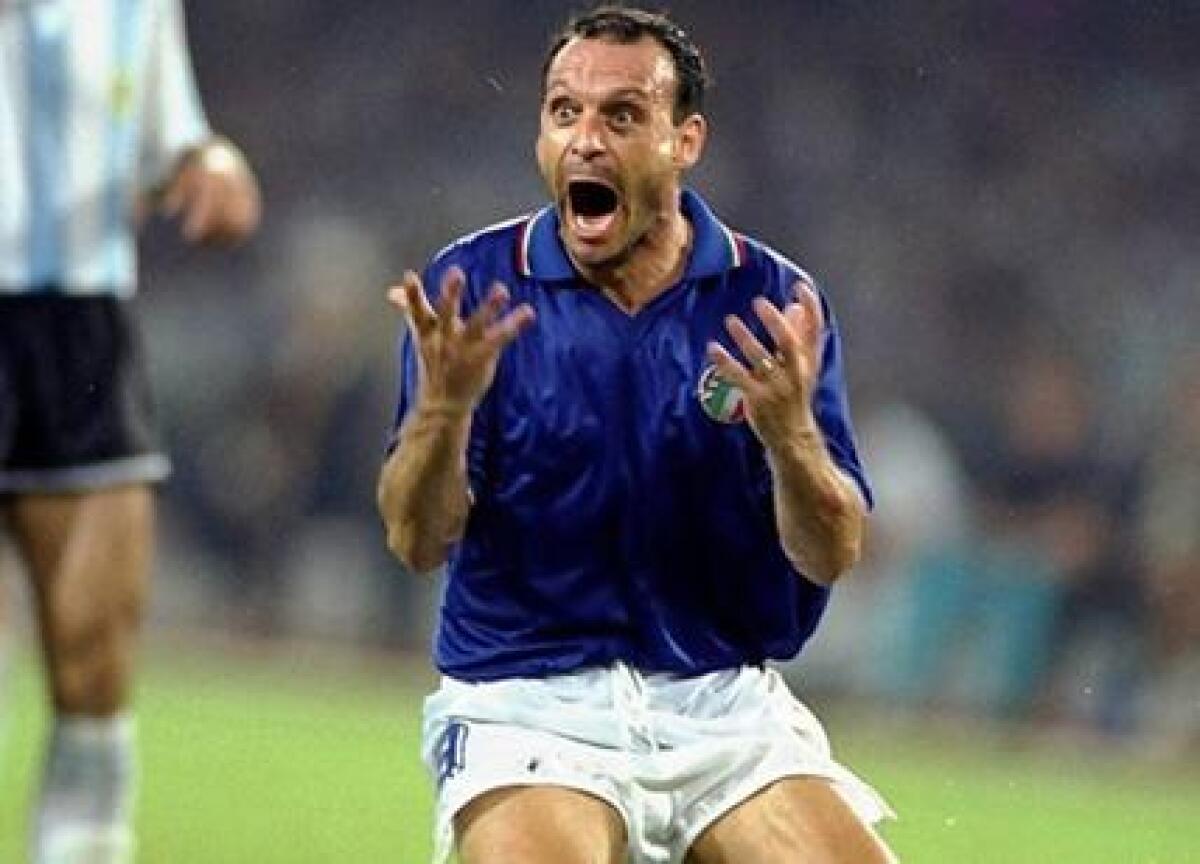 Un ultimo saluto a Schillaci: un viaggio attraverso le indimenticabili notti magiche. - 