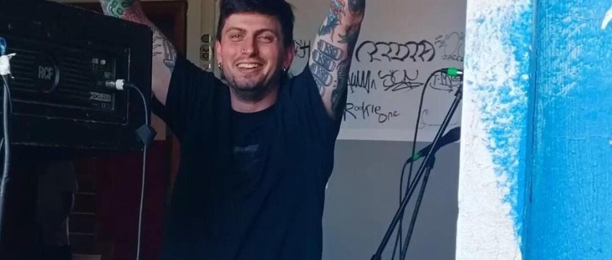 Tragedia a Mestre: Giovane Attivista Ucciso mentre Sventa una Rapina, La Città in Lutto - 