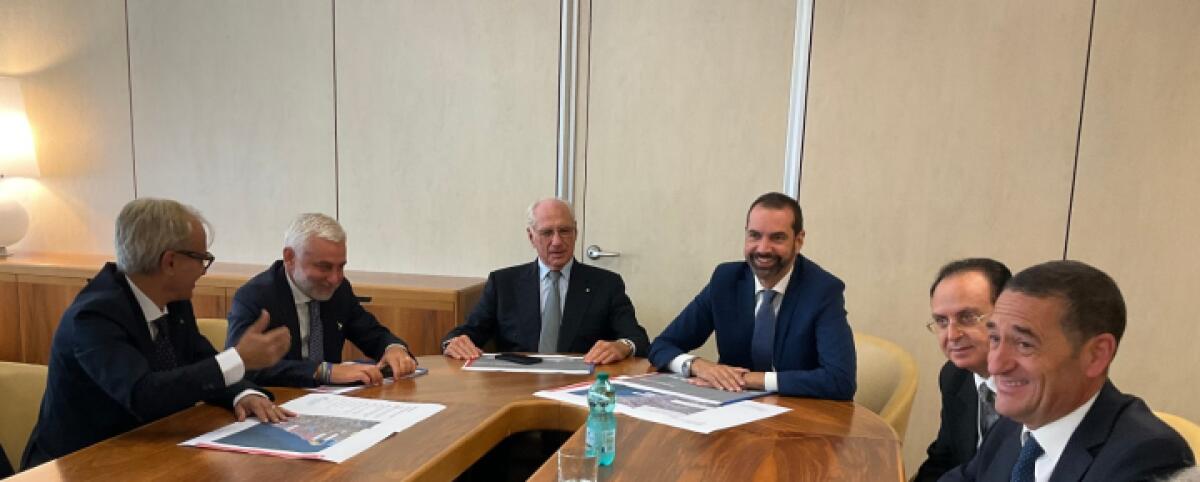 Riunione Tecnica per il Rilancio del Ponte Stretto: Nuove Idee per il Water Front e l'Officina Gazzi! - 