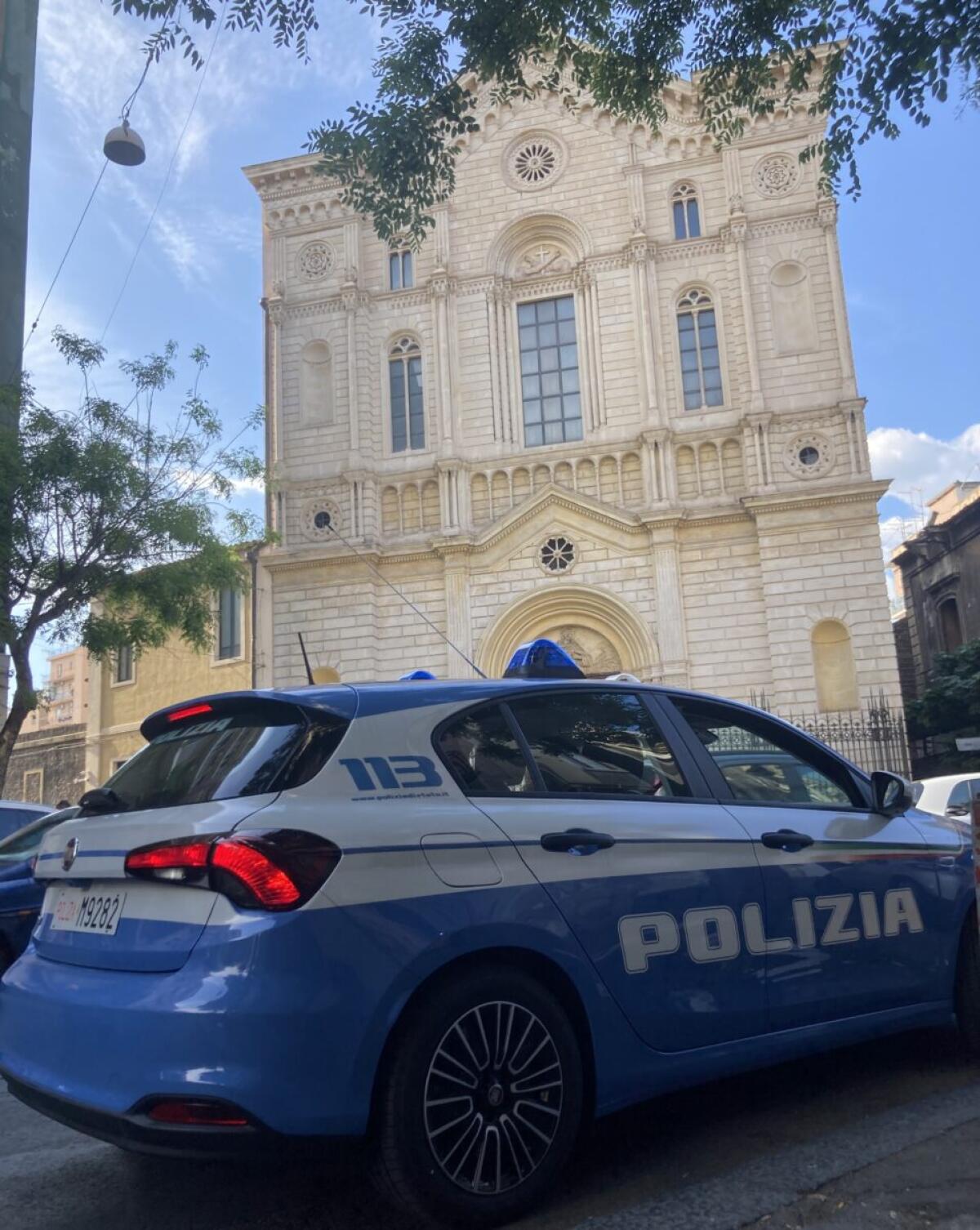 Controlli intensificati a San Cristoforo: arrestato un tunisino senza permesso e cinque sequestri amministrativi in arrivo! - 