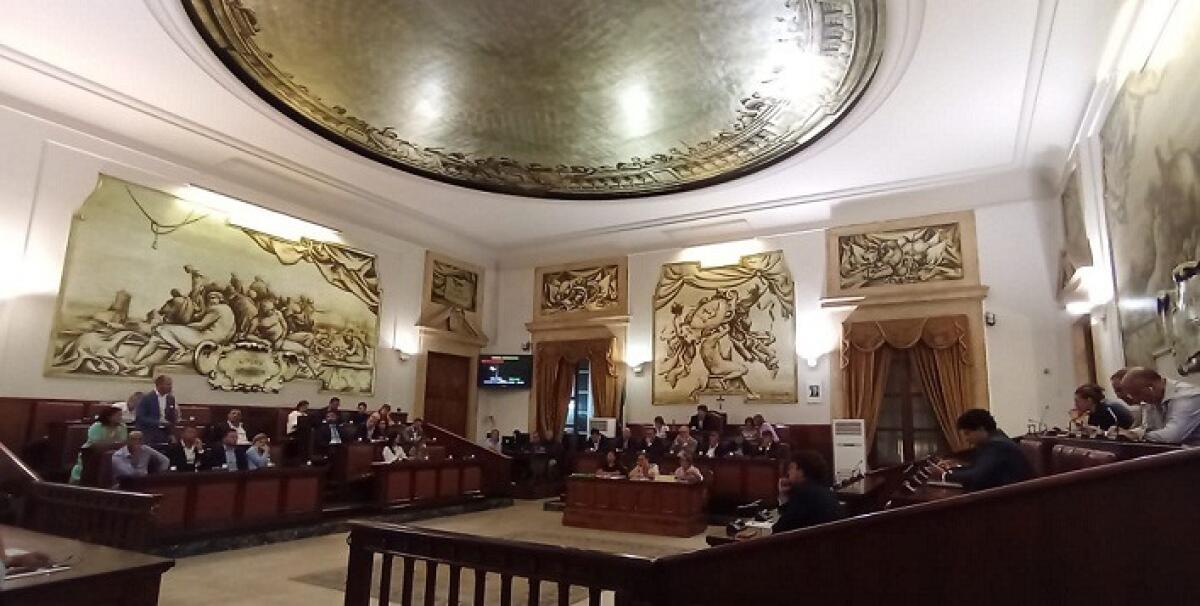 Rivoluzione Digitale in Aula: Catania Pronta per un Futuro più Accessibile e Trasparente! - 