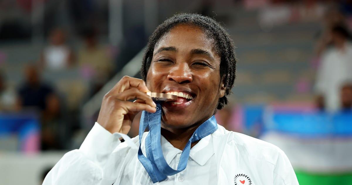 La Medaglia di Bronzo di Cindy Ngamba: Un Trionfo di Speranza e Pace per i Rifugiati nel Mondo - 