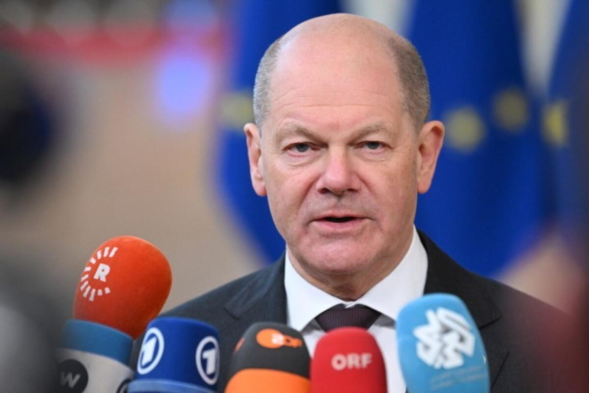 In Germania si segna un'era con la prima vittoria dell'estrema destra dopo la Seconda Guerra Mondiale, mentre Scholz esprime la sua preoccupazione: l'Afd rappresenta una minaccia per il futuro del Paese. - 