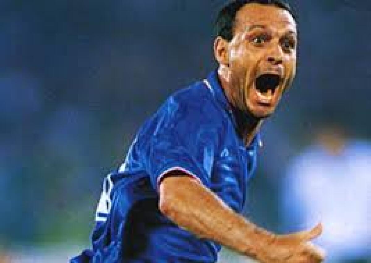 Un Tributo a Totò Schillaci: La Regione Siciliana Celebra il Campione di Calcio con una Sala a Lui Intitolata - 