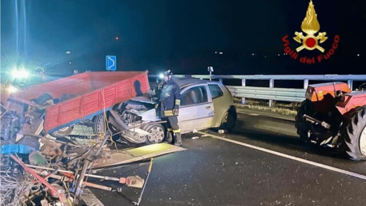 Grave incidente stradale sulla Strada Statale: diversi feriti nel violento impatto - 