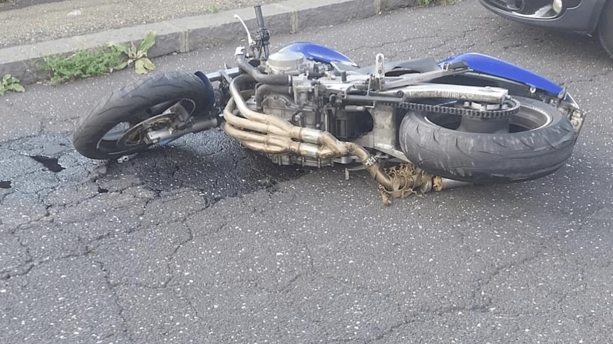 Incidente stradale nel Catanese: motociclista 40enne ha la peggio, elisoccorso vano - 