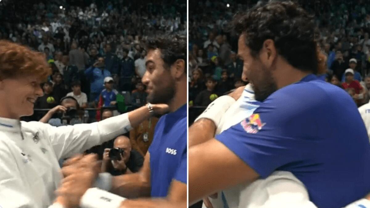 Sinner sostiene Berrettini, che supera le difficoltà e conquista la vittoria: Italia in vantaggio 1-0 contro l'Olanda! - 