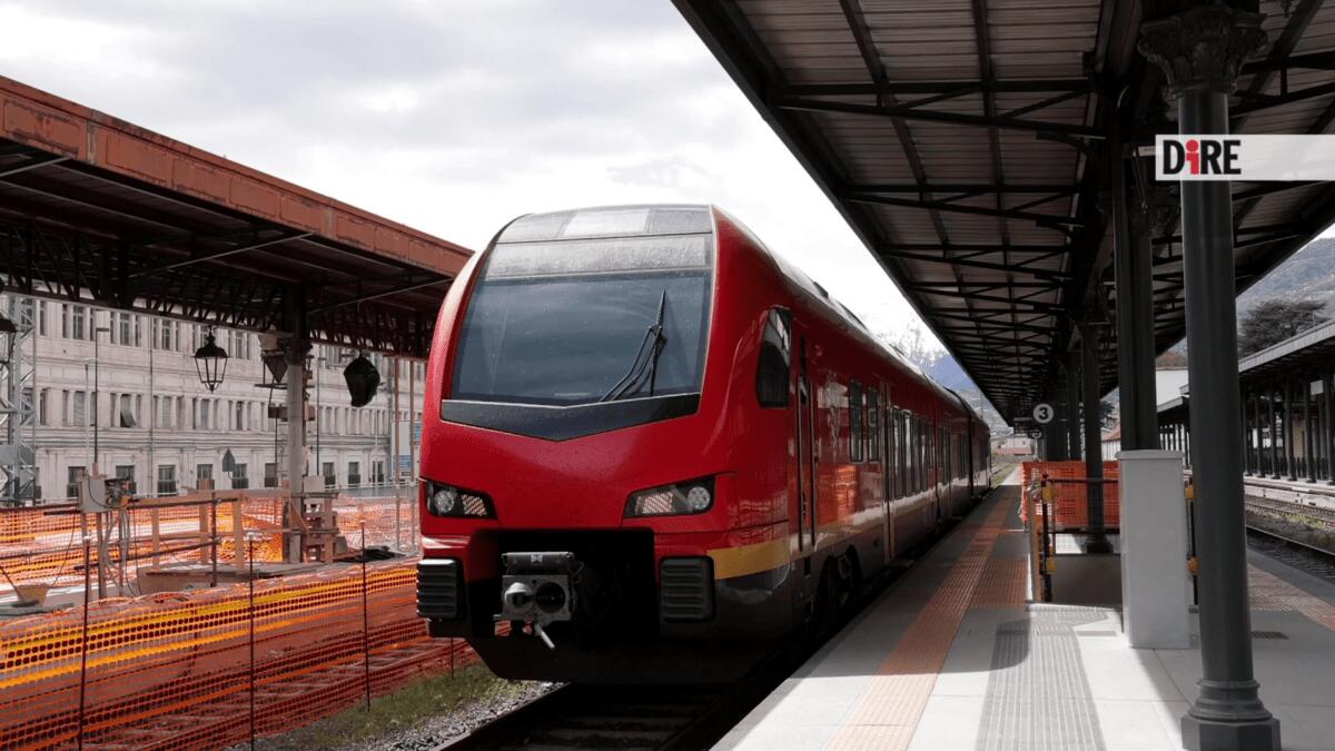 Scopri l'aggiornamento sull'Alta Velocità Bologna-Milano: problemi con ritardi e cancellazioni dei treni! - 