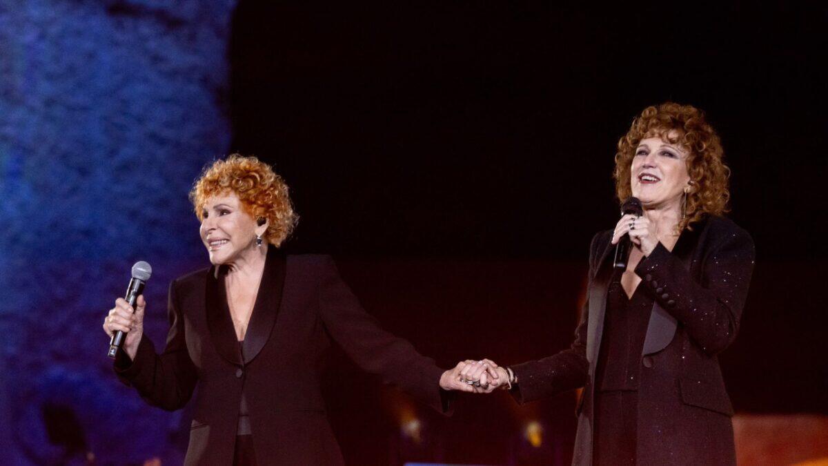 VIDEO | Vanoni e Mannoia infiammano il palco con una serata indimenticabile, un momento di passione da tenere segreto al Papa! - 