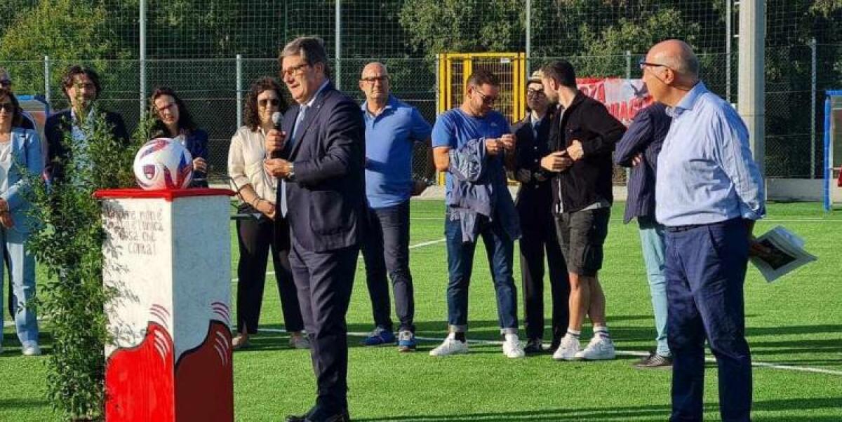 Inaugurazione Storica del Campo Sportivo F. Palazzolo: Un Nuovo Inizio per il Calcio a Linguaglossa! - 