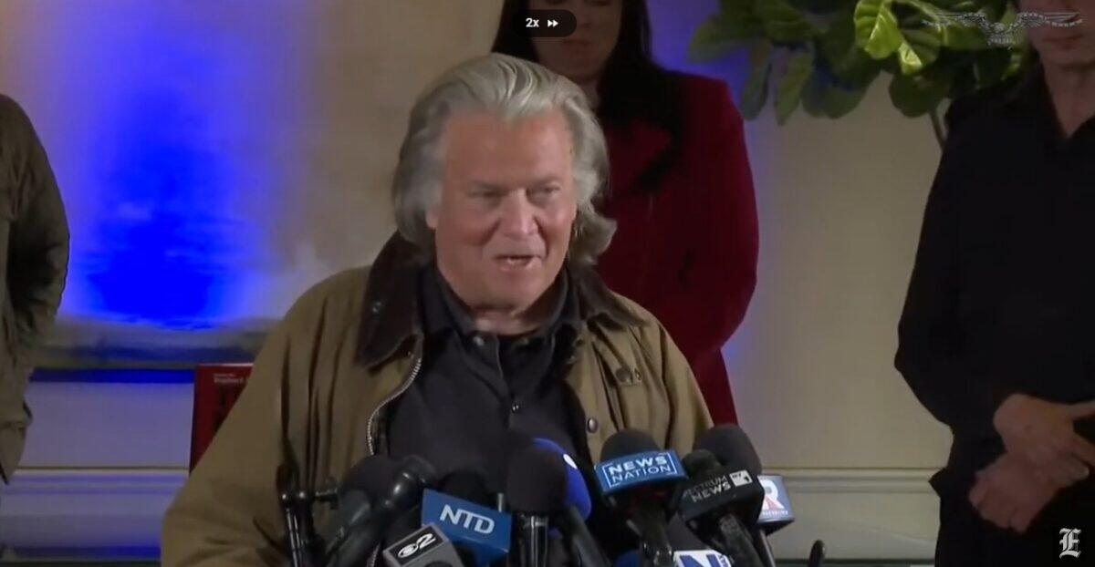 Steve Bannon torna in scena dopo la detenzione | Potrebbe essere il catalizzatore che gli americani aspettano? - 