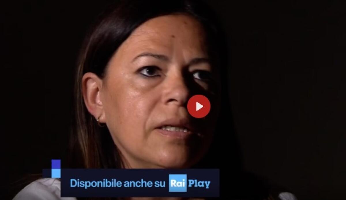 Donne che combattono la violenza: Le storie sconvolgenti di chi ha sfidato il silenzio | È davvero finita l'era del silenzio? - 