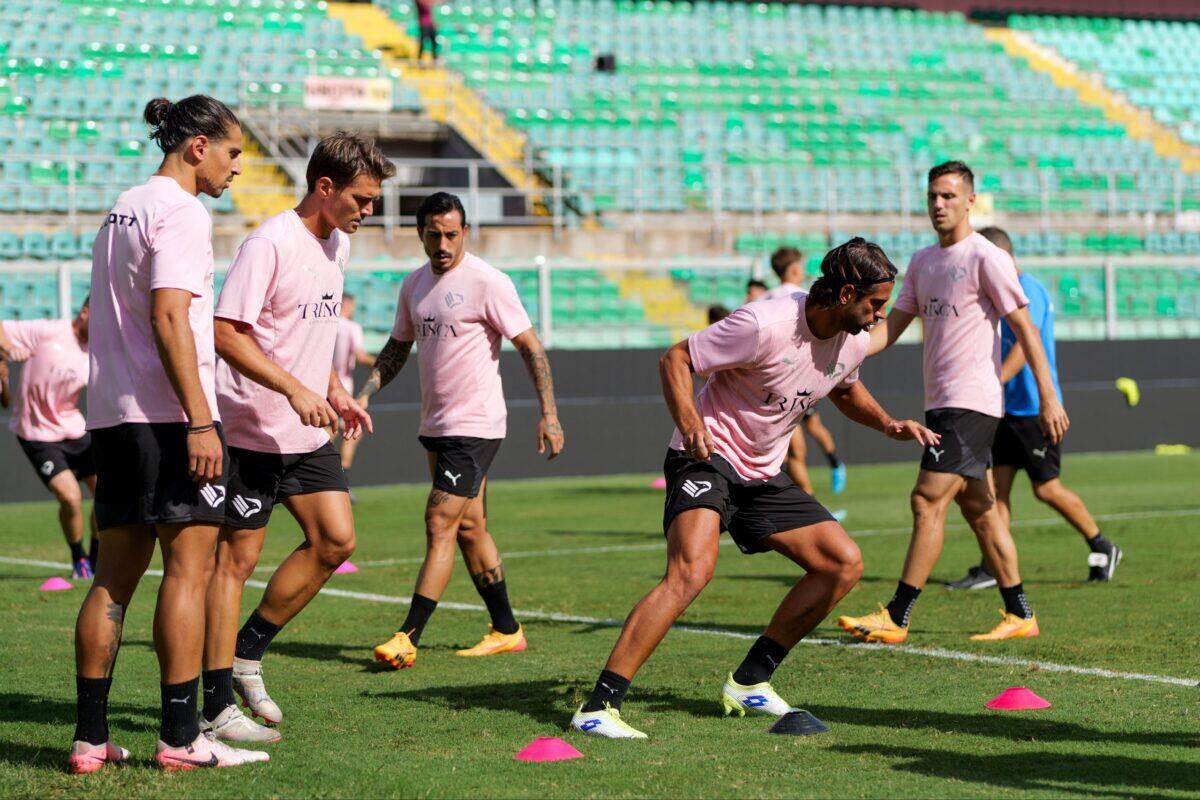 Preparazione in Vetta: Il Palermo si Allena per la Sfida con la Salernitana! - 