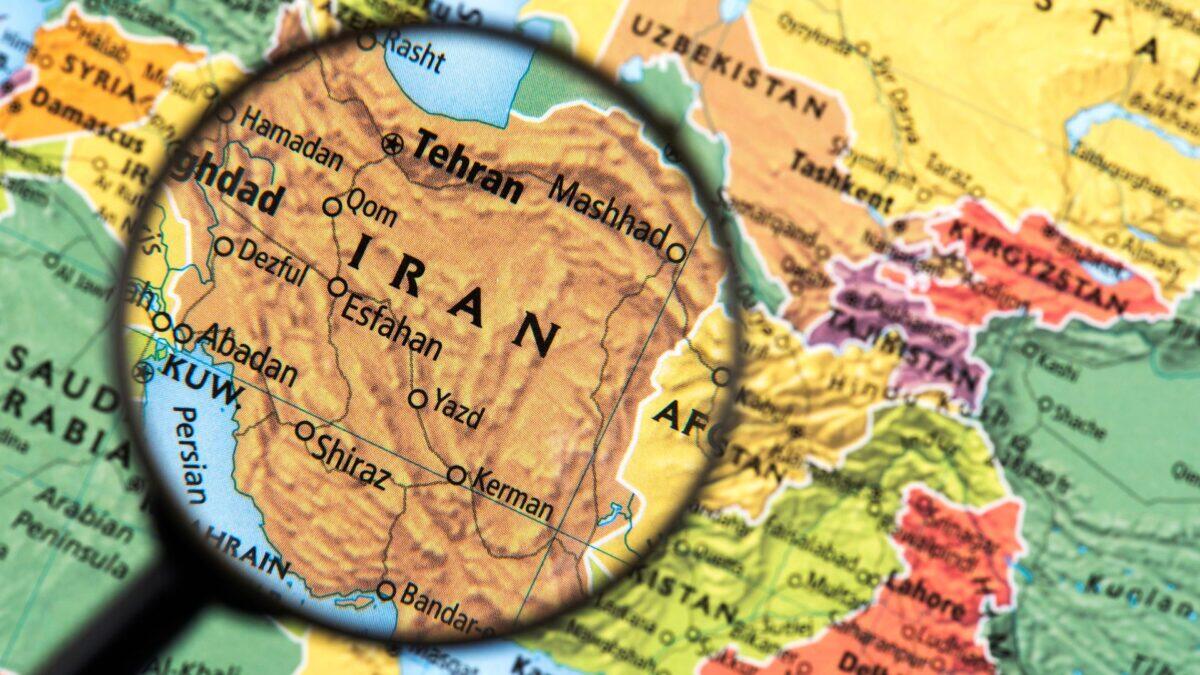 Israele si prepara a colpire l'Iran | Scoperto il leak che svela segreti "top secret"! - 
