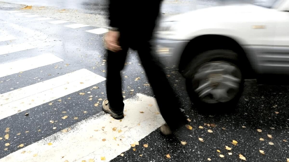 Incidente stradale a Catania: auto investe pedone, gravissimo, soccorsi sul posto - 
