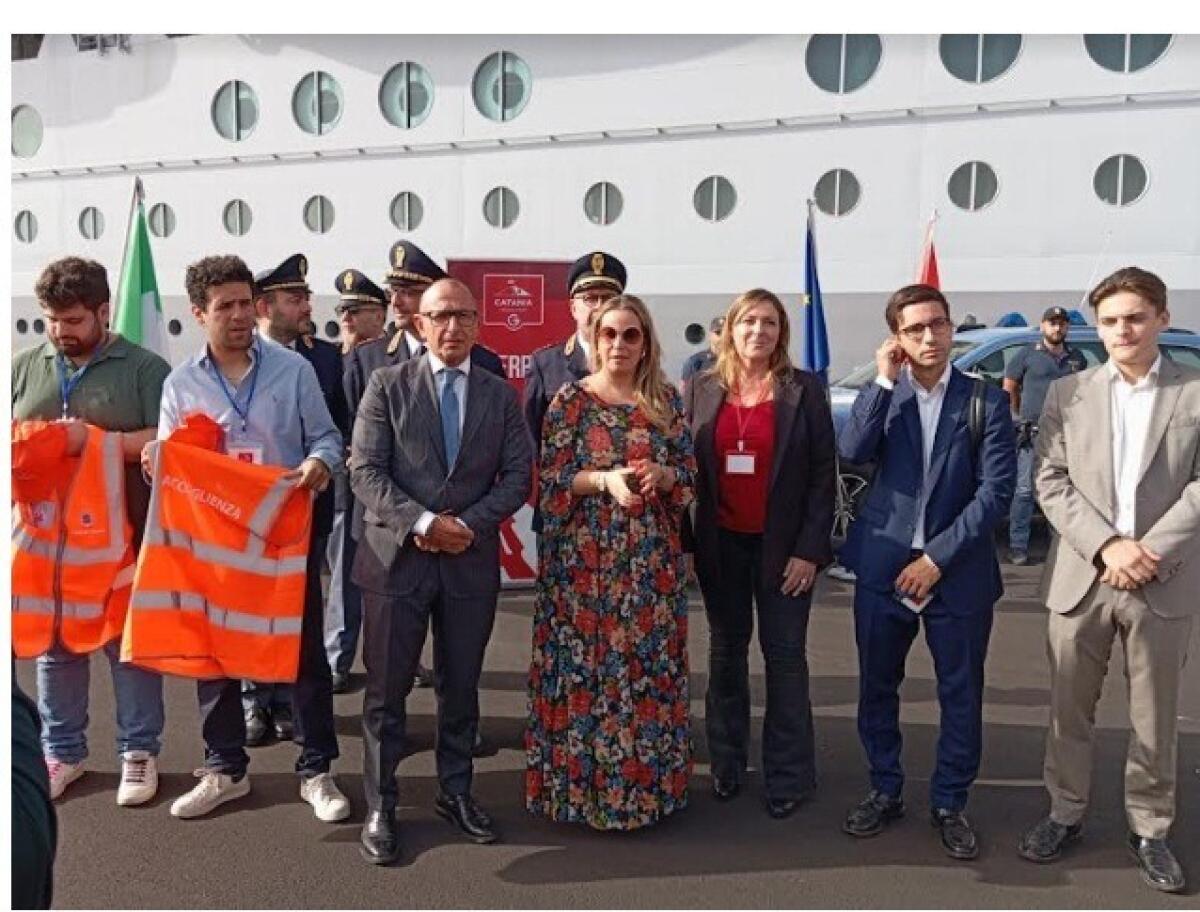 Catania lancia un innovativo servizio di accoglienza per crocieristi | La verità sulla sicurezza dei turisti in città ti sorprenderà! - 