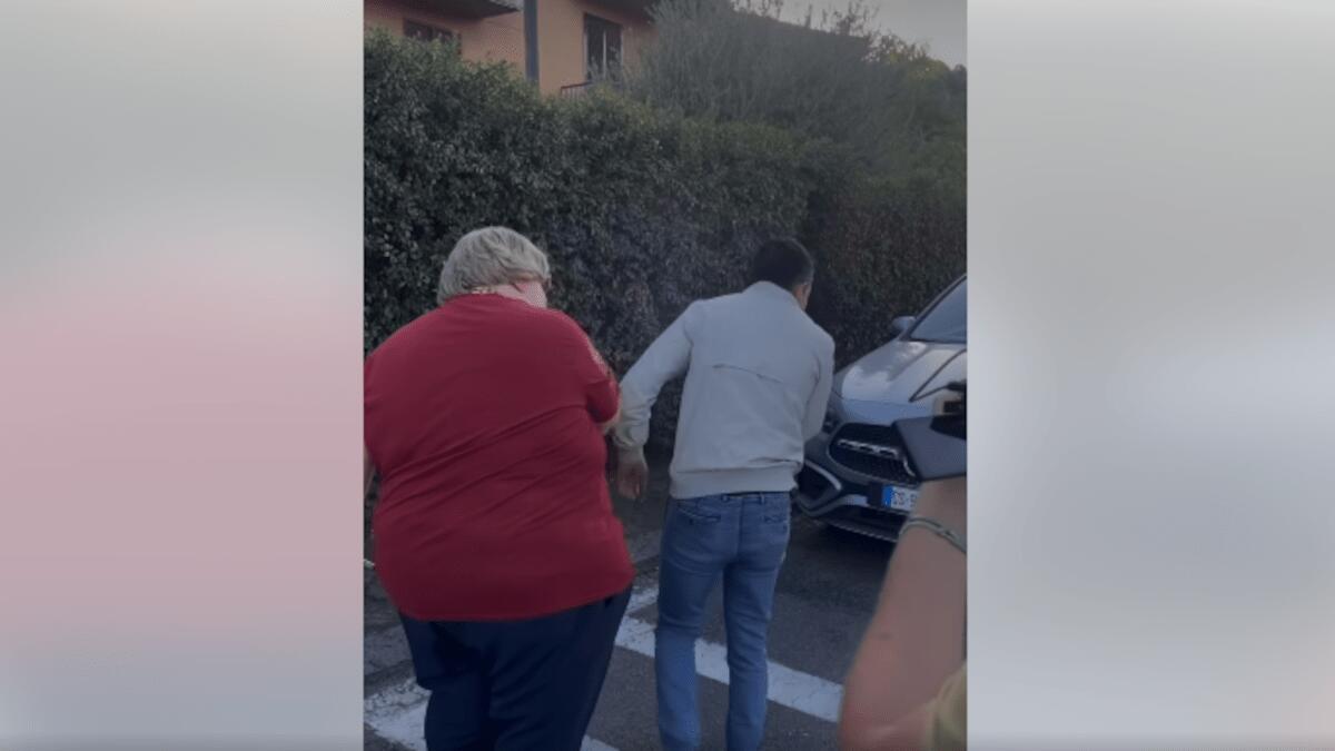 Gag “fallita”: involontario “tumpuluni” di Carmelo Caccamo a Cristiano Di Stefano [VIDEO] - 