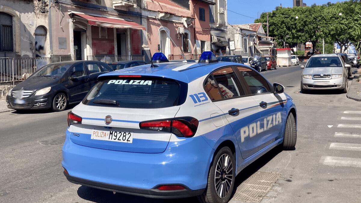 Pregiudicati stanchi dei domiciliari: uno passeggia a San Cristoforo, l’altro possiede droga a Librino - 