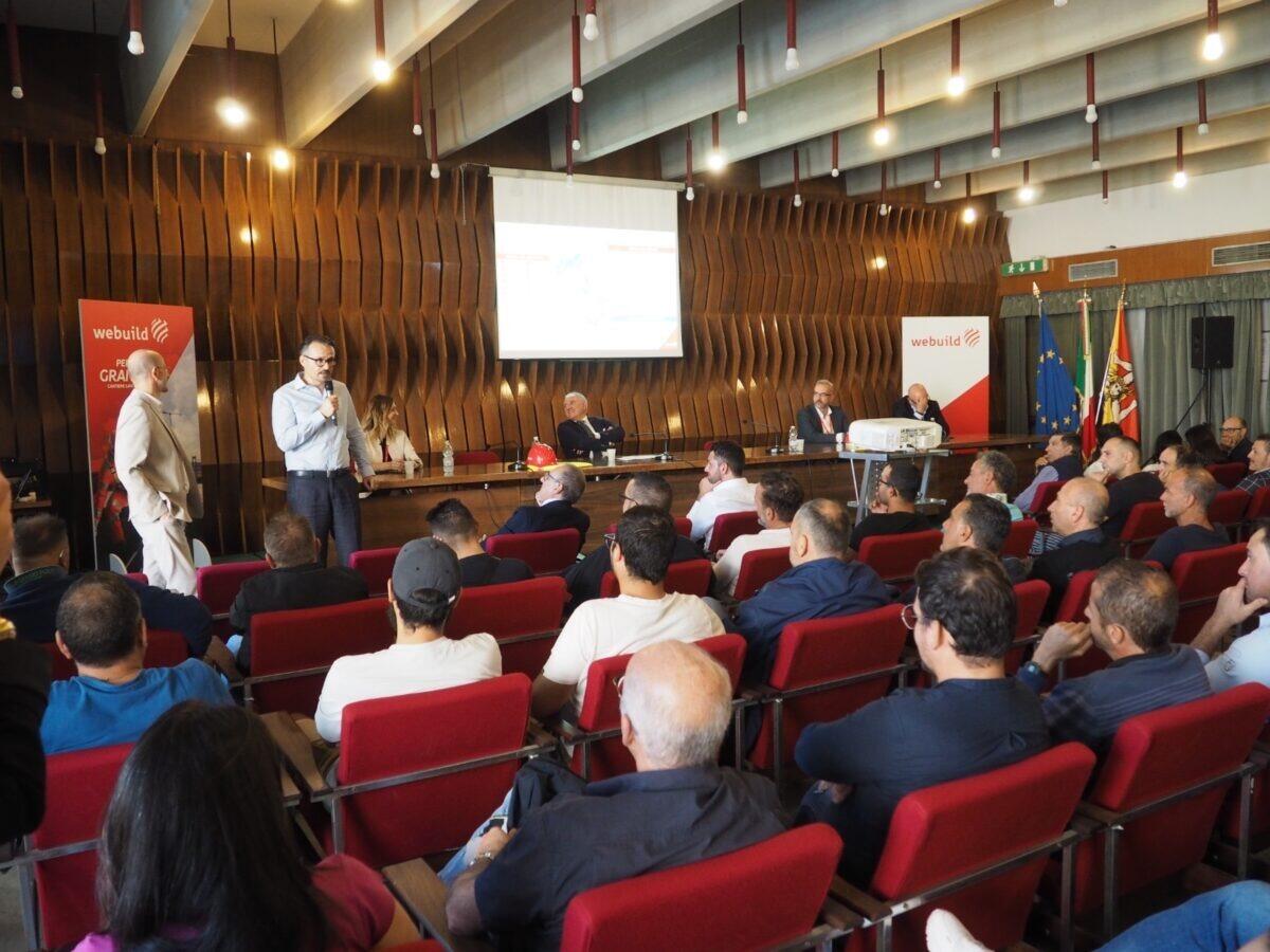 1.823 siciliani si presentano ai recruiting day | È la volta buona per il lavoro in edilizia? - 