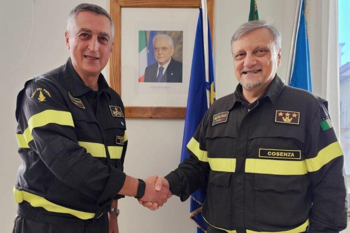 Nuovo Comandante dei Vigili del Fuoco a Cosenza | Cosa significa davvero per la sicurezza della tua città? - 
