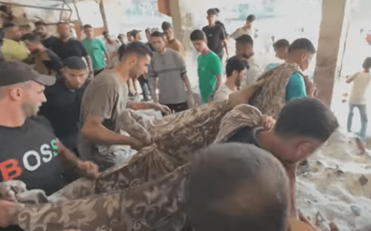 Gaza: Un anno di vita in trappola | Cosa nessuno sa davvero sulla fuga dei profughi - 