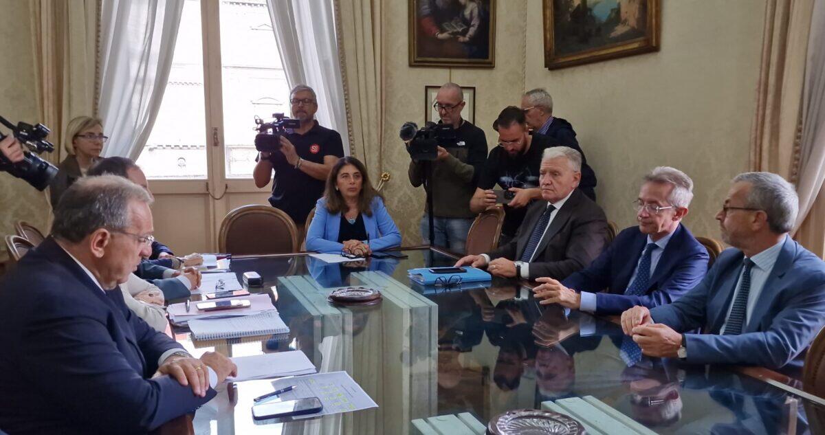 Omicidio di un 15enne a Napoli | Perché l'età delle vittime continua a scendere? - 