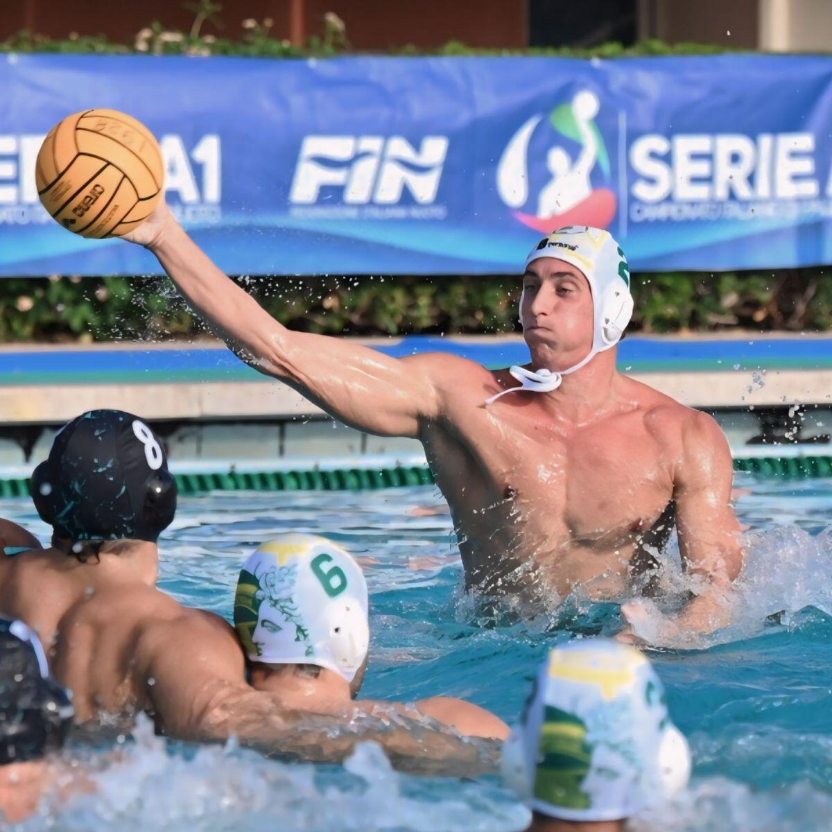 Pallanuoto: Ortigia e L'Ekipe dominano con 22 gol | Può questo segnare un cambio definitivo nel campionato? - 