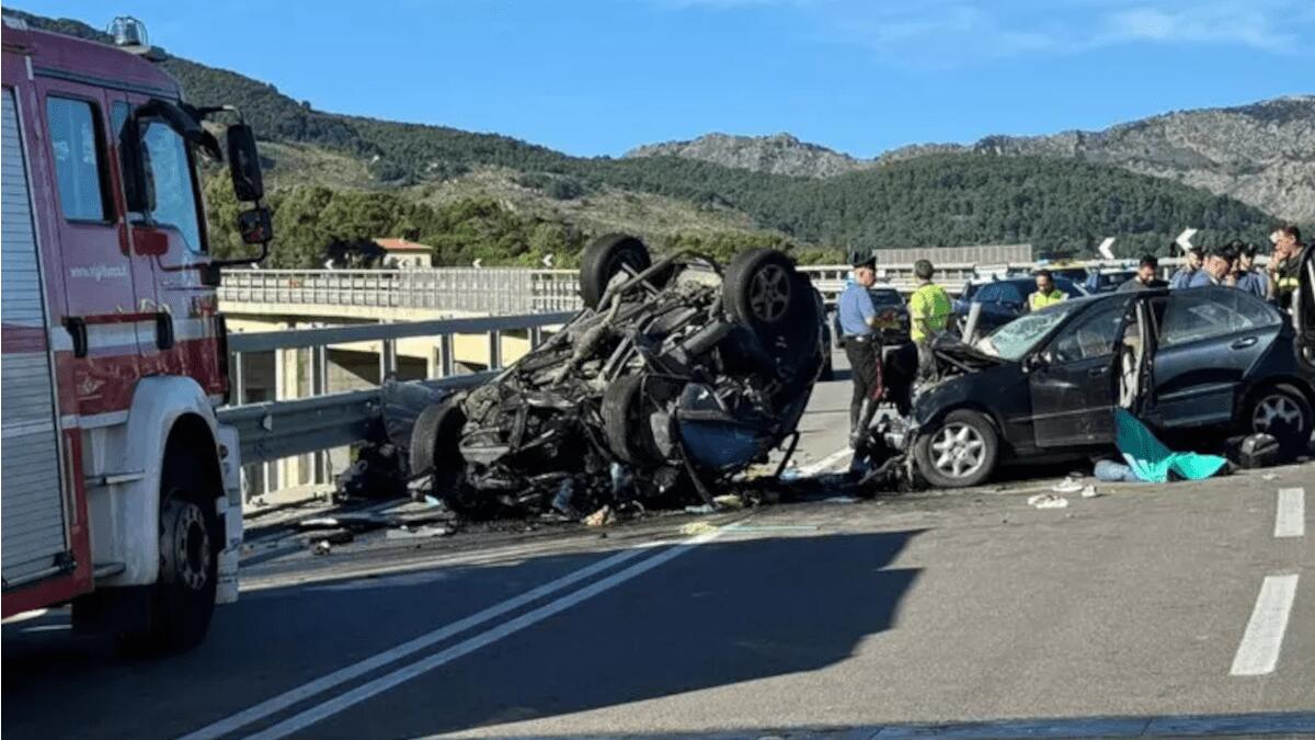 Tragico incidente stradale sulla Statale: tre morti ed elisoccorso per tre bambini gravemente feriti [VIDEO] - 