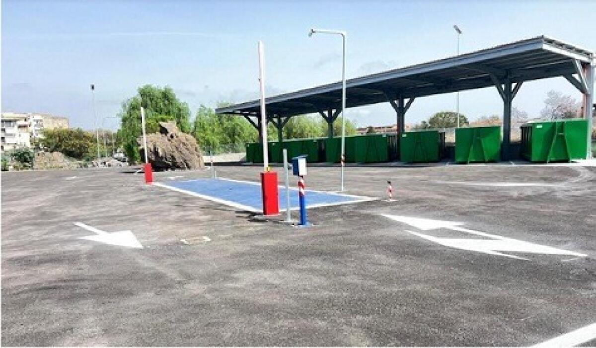 Catania inaugura la sua quarta isola ecologica | È davvero la soluzione ai rifiuti che ci aspettiamo? - 