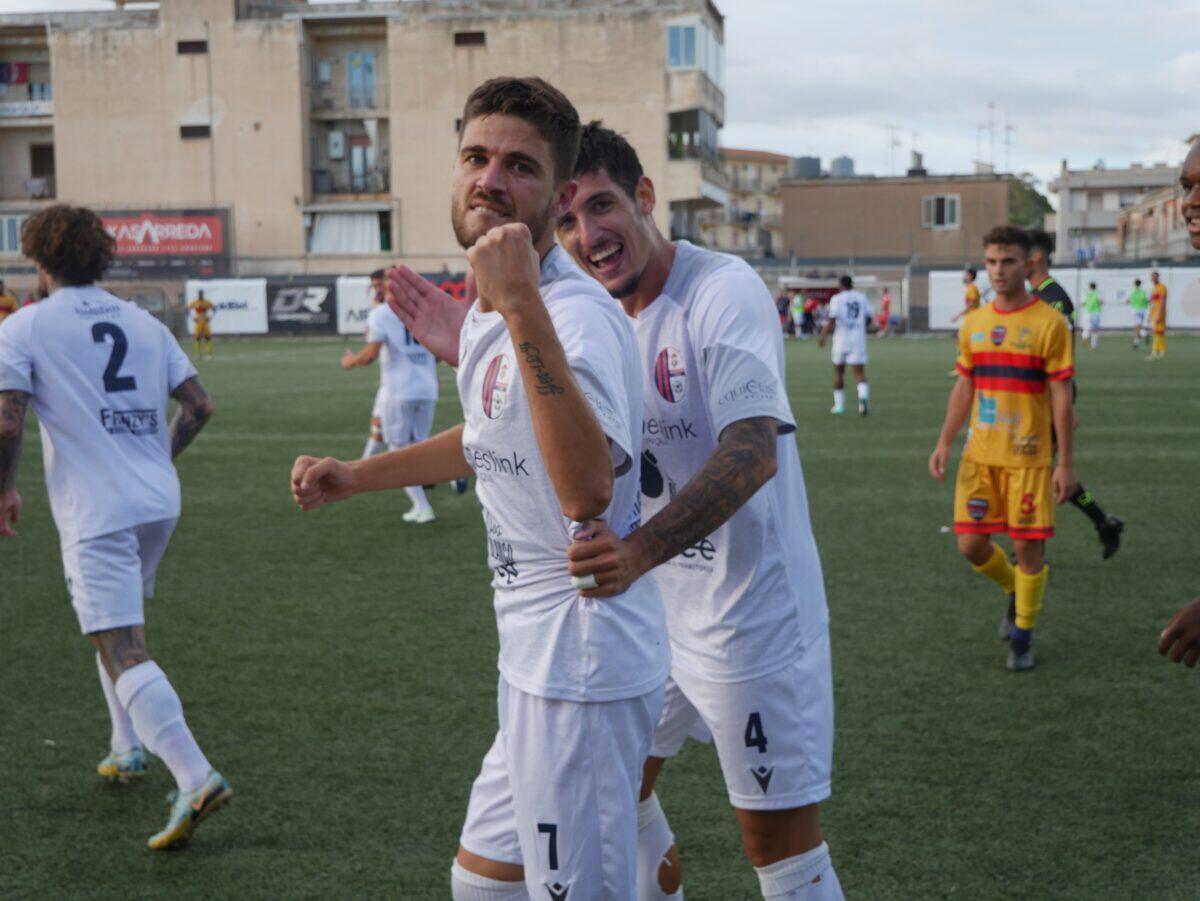 Modica Calcio in vetta | La vittoria contro l'Atletico Catania svela un segreto inaspettato! - 