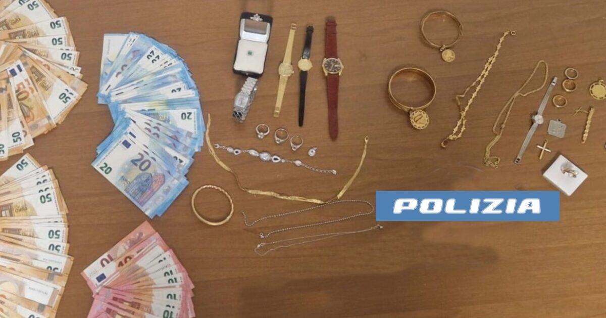 Truffatori stranieri arrestati dopo un colpo da 13 mila euro | Come due vedove sono state salvate dalla polizia in un battito di ciglia! - 