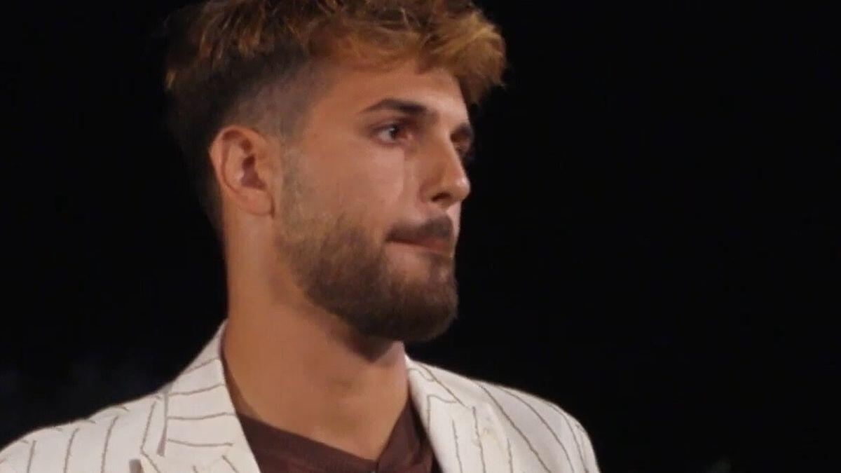 Federica e Alfonso in crisi dopo un gioco della mela | La gelosia potrebbe distruggere il loro amore! - 