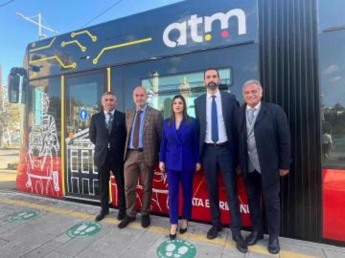 Settima vettura del tram ATM Messina in circolazione | Scopri perchè rappresenta il futuro della mobilità cittadina!