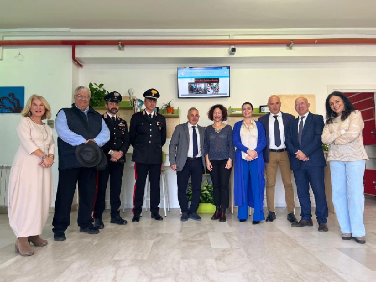 Comune di Messina in Prima Linea | Scopri come la Scuola del Futuro sta Rivoluzionando l'Apprendimento! - 