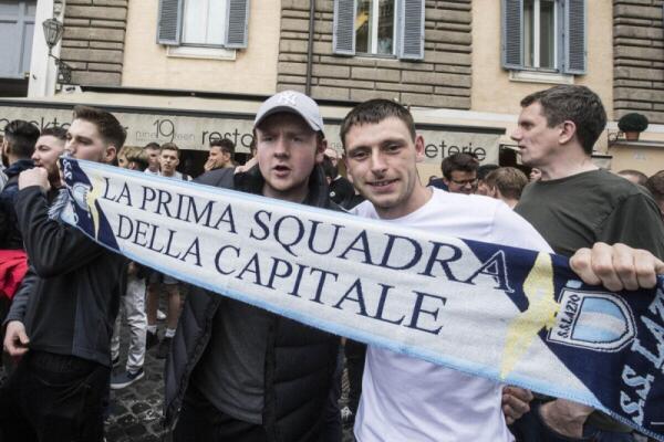 Amsterdam vieta ai tifosi della Lazio la trasferta | Un'ingiustizia o una scelta necessaria?