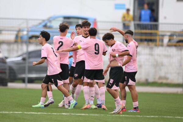 Palermo FC sorprende tutti con una formazione inaspettata | Gli esperti ci vedono un segnale cruciale!