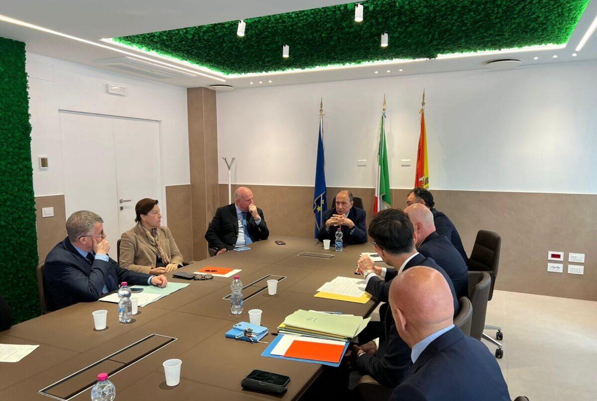 Almaviva in crisi | Il governo riuscirà a salvare i lavoratori prima dei licenziamenti? - 