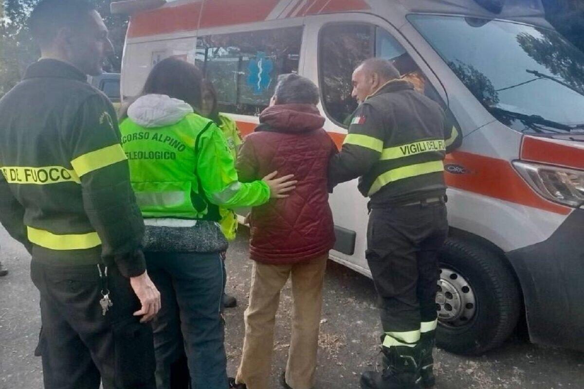 Escursionista bloccata sull'Etna | Cosa non sapevi sui rischi delle attività all'aria aperta! - 