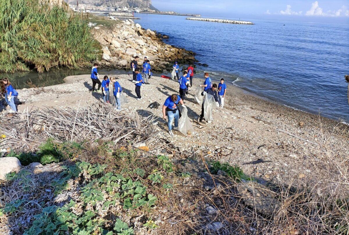 Ripulire la Sicilia dalla plastica | Scopri perché la Regione Siciliana è in prima linea nella lotta ambientale!