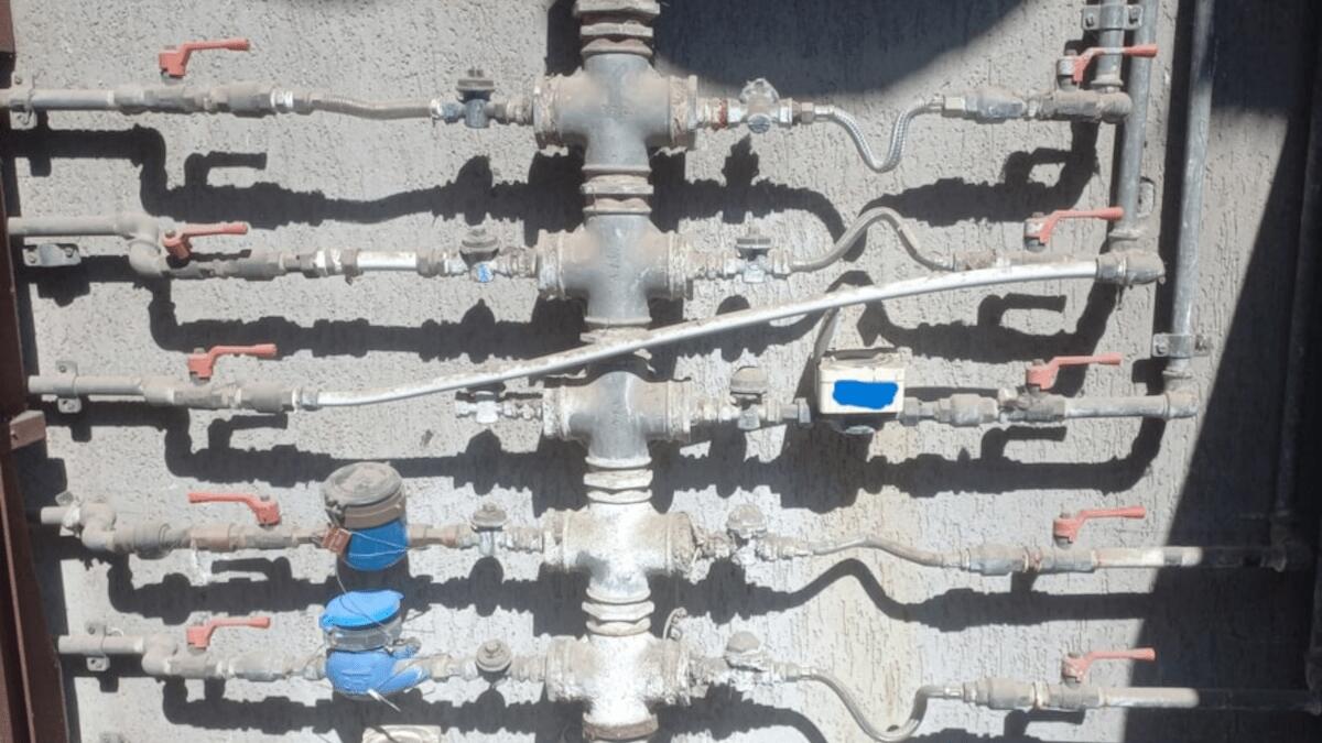 Trenta allacci abusivi alla rete idrica scoperti a Gravina di Catania - 