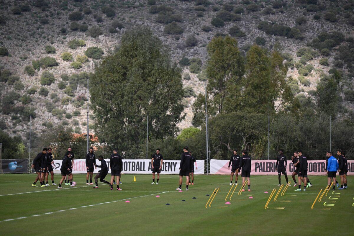Il Palermo FC sorprende con un allenamento innovativo | Gli esperti scommettono sulla vittoria contro la Sampdoria! - 