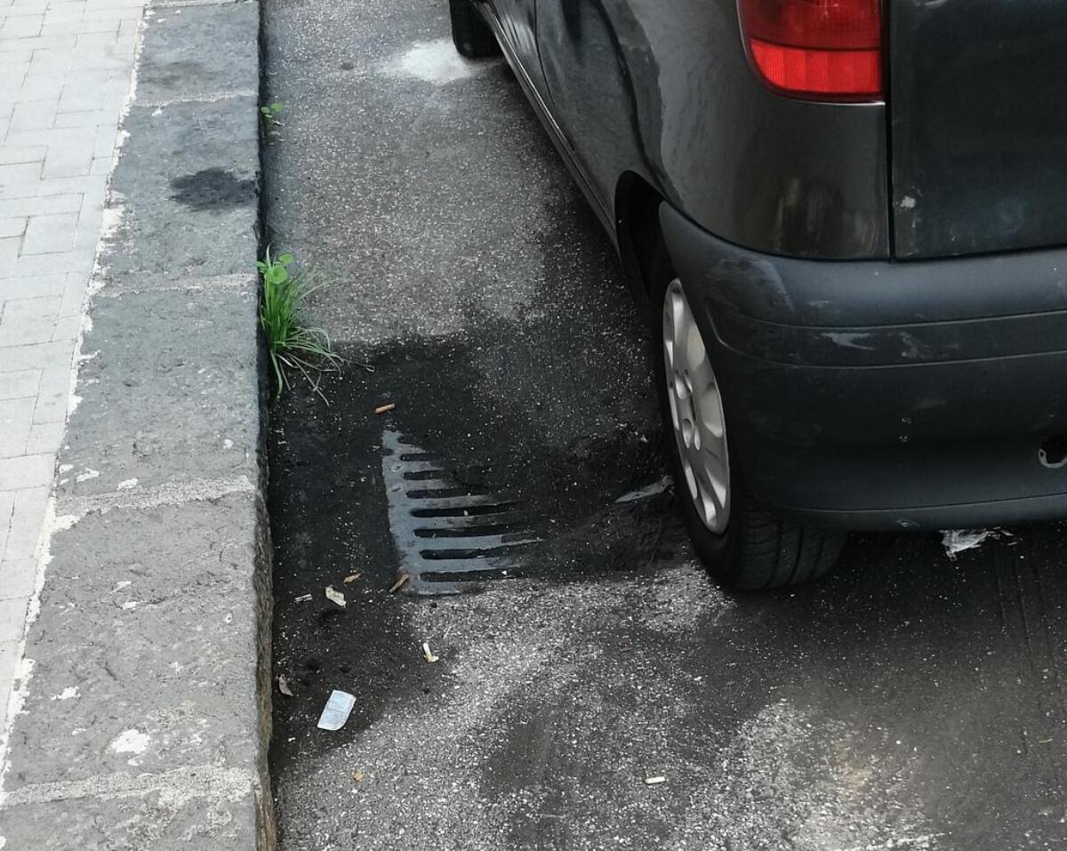 Tombini ostruiti e maltempo in arrivo | Catania corre ai ripari per evitare allagamenti - 